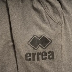 Pantalón de chándal Errea essential cuffed tonal logo ad image-2