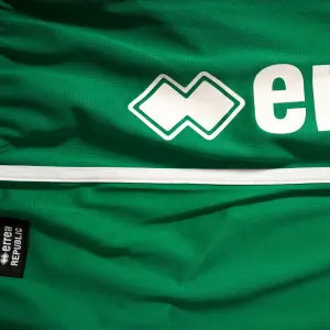 Bermudas Errea essential image-2