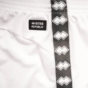 Pantalón corto Errea essential image-2