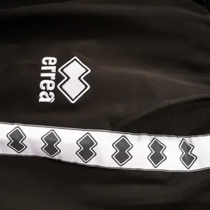 Pantalón de chándal mujer Errea essential logo image-2