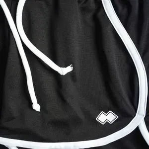 Pantalón corto mujer Errea essential running image-0