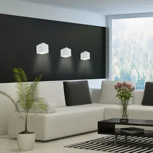 Pośrednia metalowa lampa ścienna wewnętrzna w kształcie sześcianu Rabalux Kaunas image-2