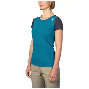 T-shirt femme Rafiki Chulilla image-3