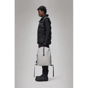 Front Clip Backpack Rains W3 image-4