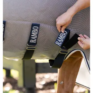 Paardenvliegendeken met halsdekking Rambo Protector Fieldsafe Plus image-3