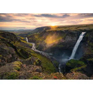 1000 pieces puzzle háifoss waterfall, islande - highlights puzzle Ravensburger image-1