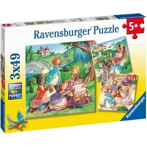 Puzzle of 3 x 49 pieces princess Ravensburger image-0