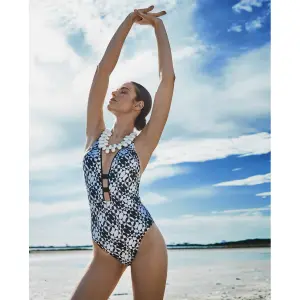 Women's 1-piece swimsuit Red Point Edna image-1