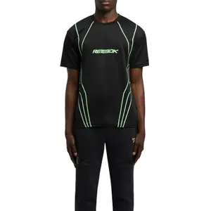 T-shirt gráfica Reebok