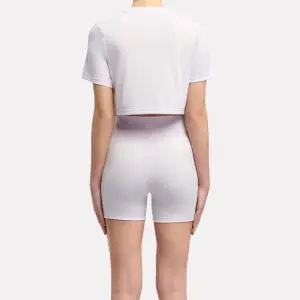 T-shirt crop femme Reebok Michaela Core image-2