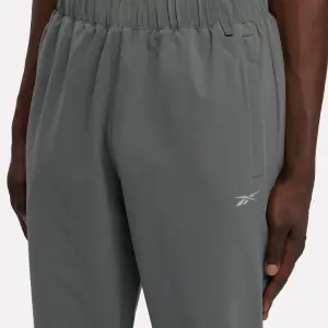 Joggingbyxa Reebok Desmond Slim image-3