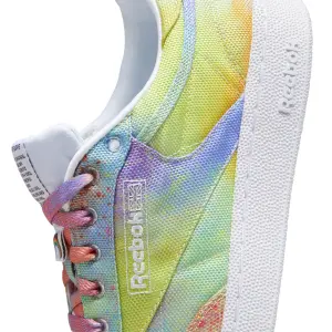 Sko Reebok Classics Club C 85 Pride image-6