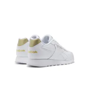 product/r/e/reebok-classics_id1959_6_footwear_photography_back_lateral_top_view_white_000.jpg