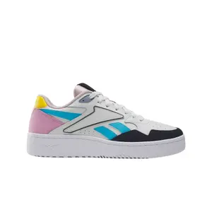 100200464-baskets-reebok-atr-chill-wht
