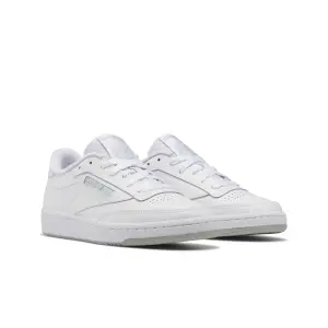 Baskets femme Reebok Club C 85 image-3