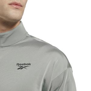 product/r/e/reebok_hr3052_5_apparel_on_model_detail_view_1_white.jpg