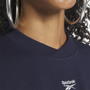 product/r/e/reebok_hs4724_6_apparel_on_model_detail_view_2_white.jpg