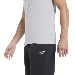 T-shirt Reebok Graphic Series Vector image-4