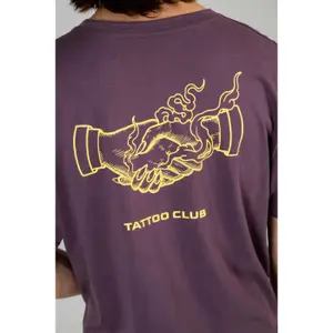 Camiseta Reell Reell x Vliegwerk Tattoo Club image-3