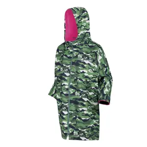 Waterproof changing gown for girls Regatta image-1