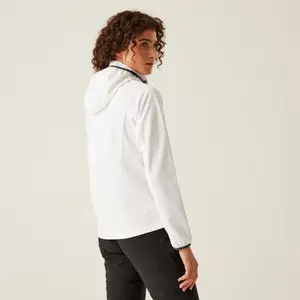 Women's softshell hiking jacket Regatta Bourda image-4
