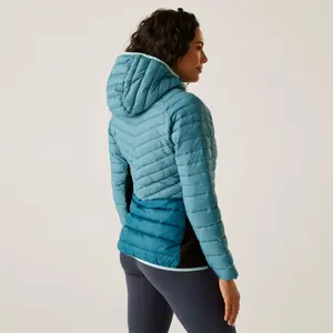 Plumífero con capucha de mujer Regatta Leedre image-3