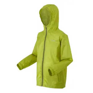Chubasquero con capucha infantil Regatta Pack-It III image-2