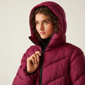 Plumífero acolchado con capucha para mujer Regatta Andia II image-6