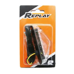 Triangulärt bakljus Replay image-1