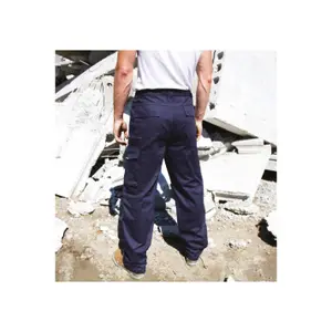 Calças Result Action image-1