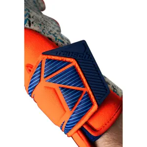 Goalkeeper gloves Reusch Attrakt Freegel Fusion Unai Simon Coupe du Monde 2026 image-5
