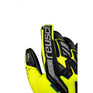 Goalkeeper Gloves Reusch Attrakt Freegel image-6
