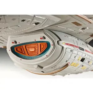 Modello di figura 1/670 u.s.s. voyager Revell Star Trek image-1