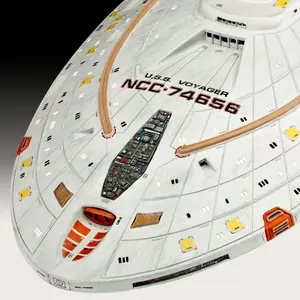 Modello di figura 1/670 u.s.s. voyager Revell Star Trek image-2