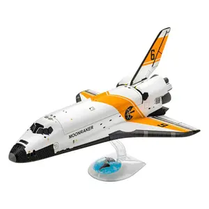 Model figure complete kit Revell James Bond Space Shuttle Moonraker image-0