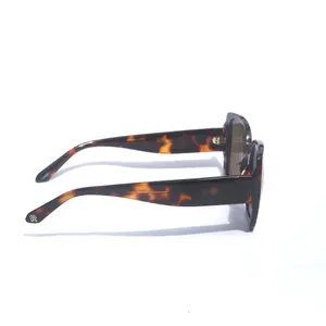 Lunettes de soleil femme Revo Palma image-3