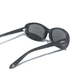 Lunettes de soleil femme Revo Emma image-4