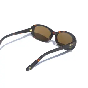 Lunettes de soleil femme Revo Emma image-4