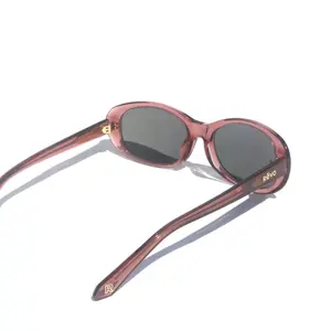 Lunettes de soleil femme Revo Emma image-4