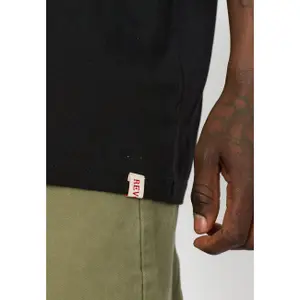 T-shirt Revolution image-3