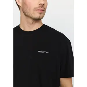 T-Shirt Revolution image-3