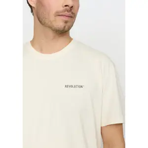 T-Shirt Revolution image-3