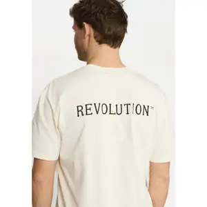 T-Shirt Revolution image-4