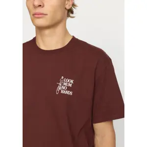 T-Shirt Revolution Application image-3