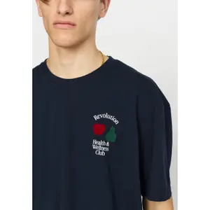 T-Shirt Revolution Printed image-3