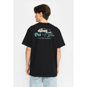 T-shirt Revolution Application image-1