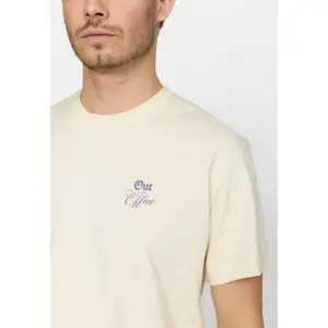 T-Shirt mit einem kleinen Aufdruck Revolution Application image-3