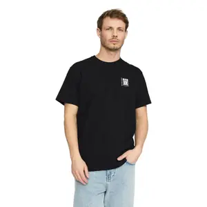 T-Shirt Revolution Application image-0
