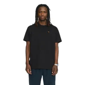 T-Shirt Revolution Application Loose image-0
