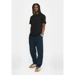 T-Shirt Revolution Application Loose image-2